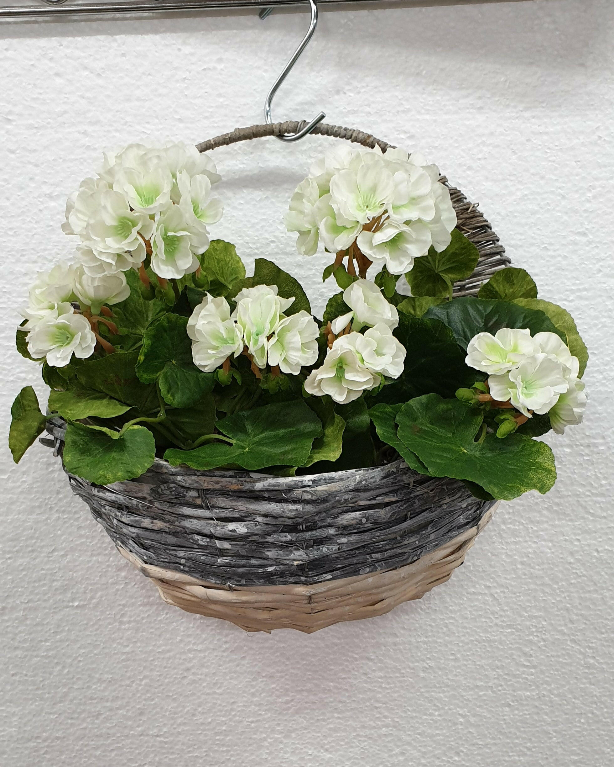 Artificial Silk Wall Geranium Basket