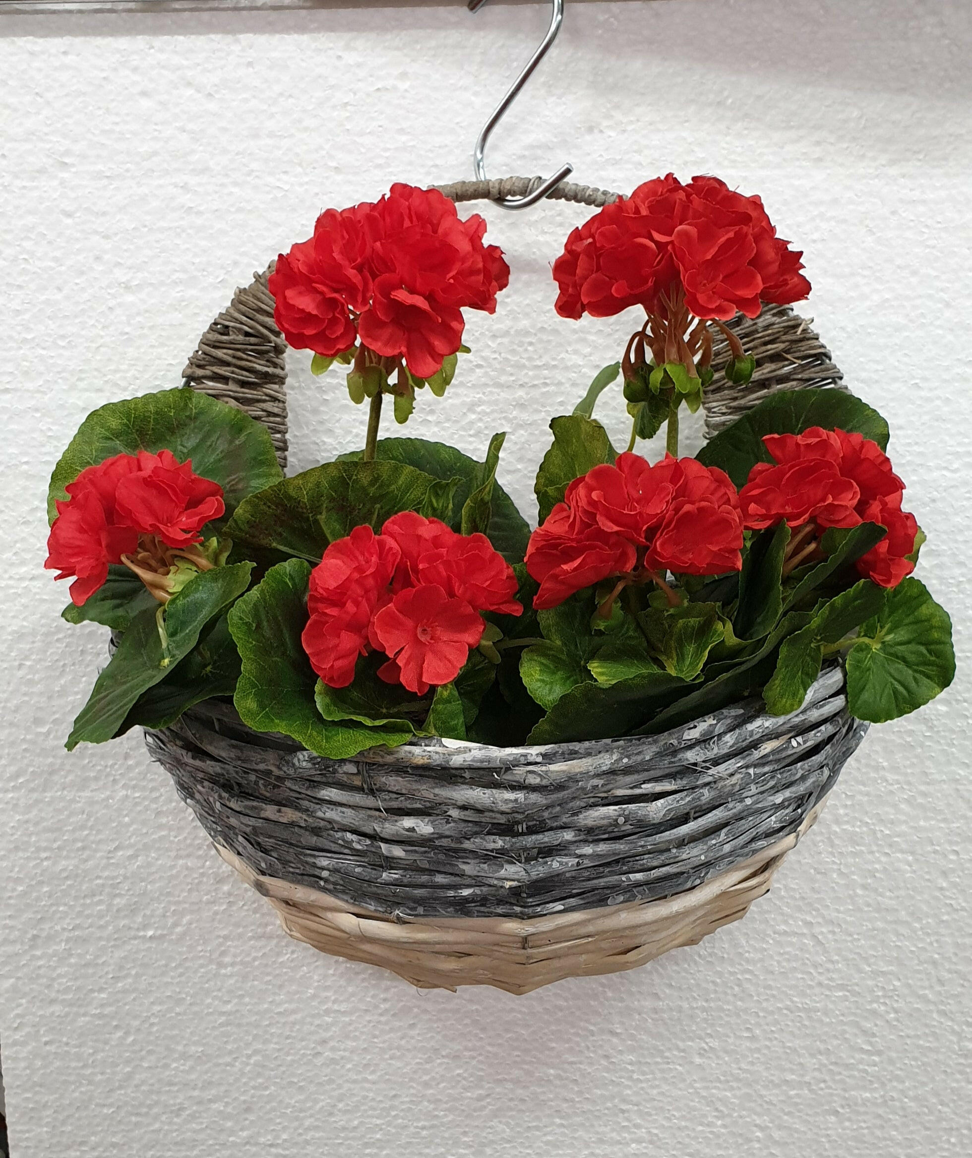 Artificial Silk Wall Geranium Basket