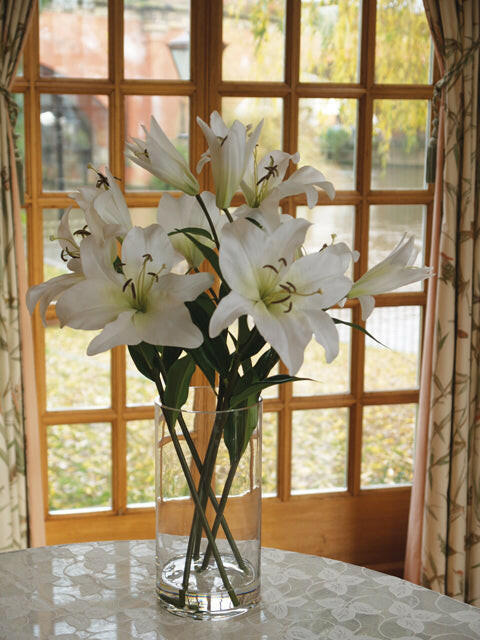 Artificial Silk Casablanca Arrangement in Glass Vase